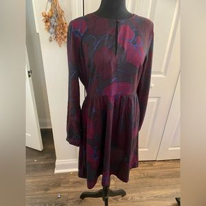 Multicolor long sleeve keyhole neck dress